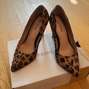 Leopard print stilettos size 6
